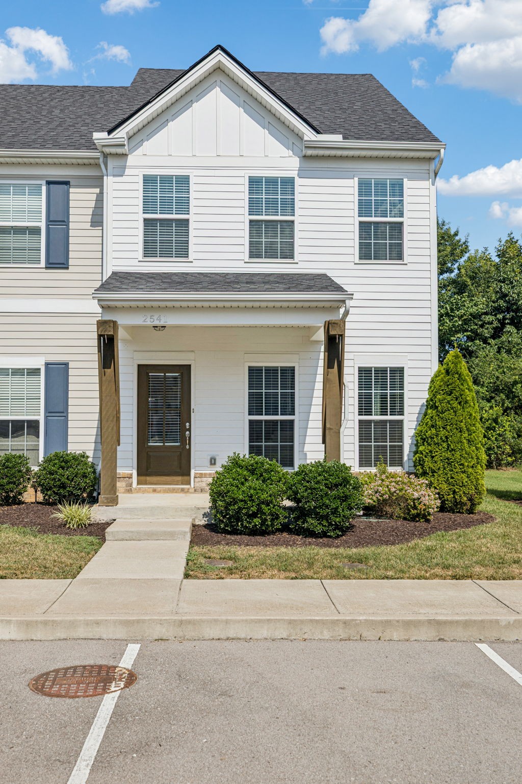 2541 Napa Valley Way Columbia TN 38401