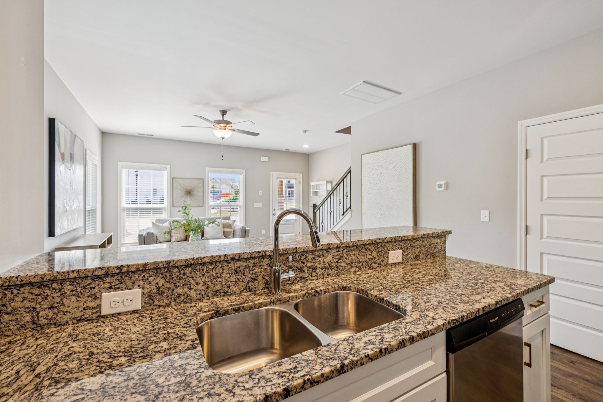 2541 Napa Valley Way Columbia TN 38401