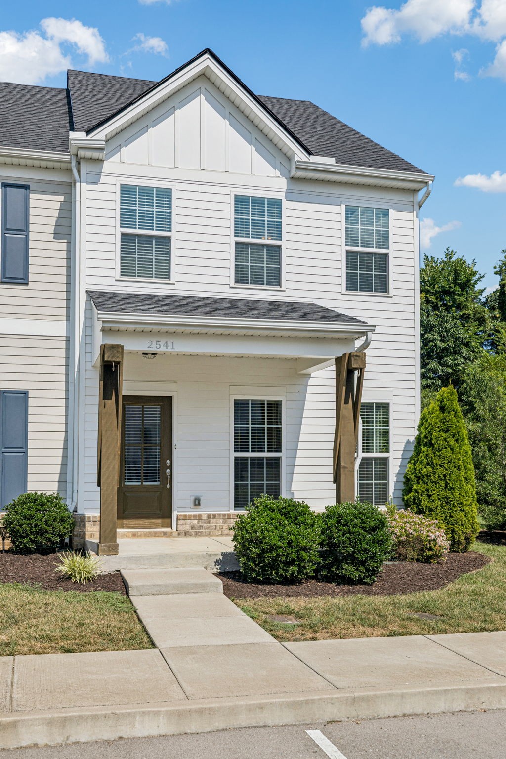 2541 Napa Valley Way Columbia TN 38401