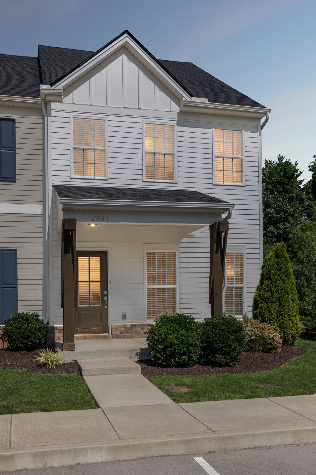 2541 Napa Valley Way Columbia TN 38401