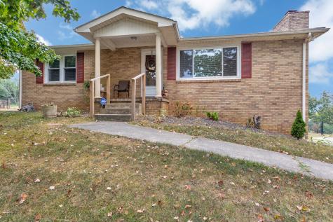 2009 Ridgecrest Circle Dickson TN 37055