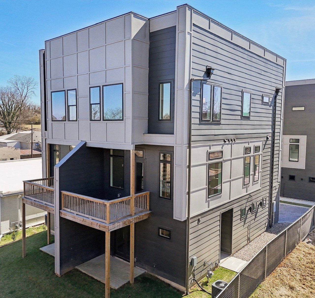 107 E 9th Street Columbia TN 38401