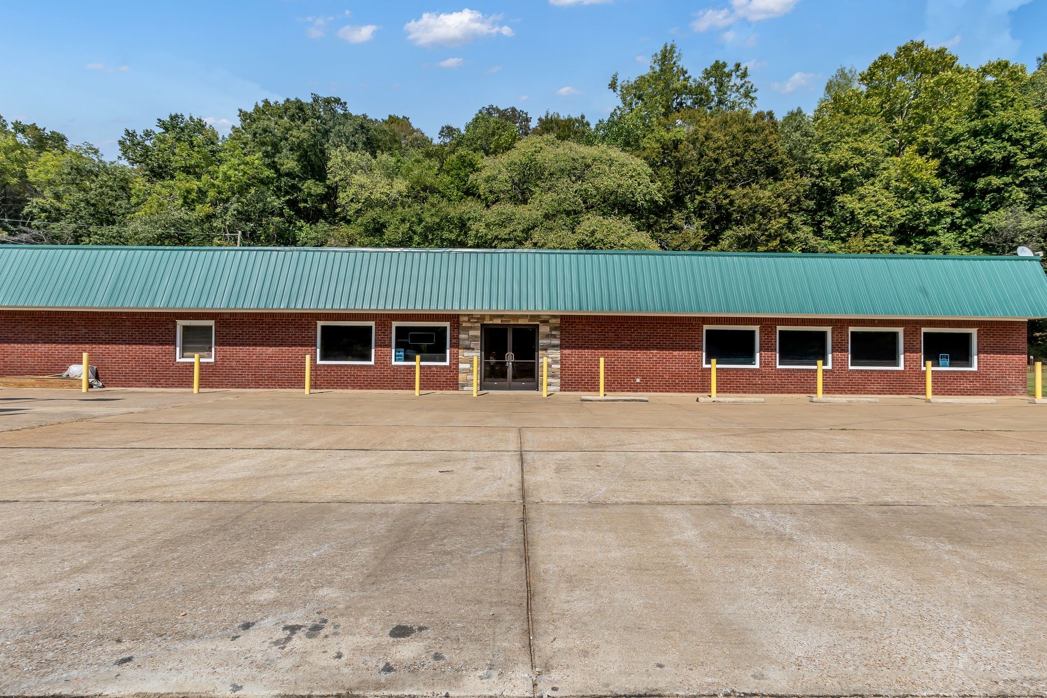 1271 Highway 50, E Centerville TN 37033