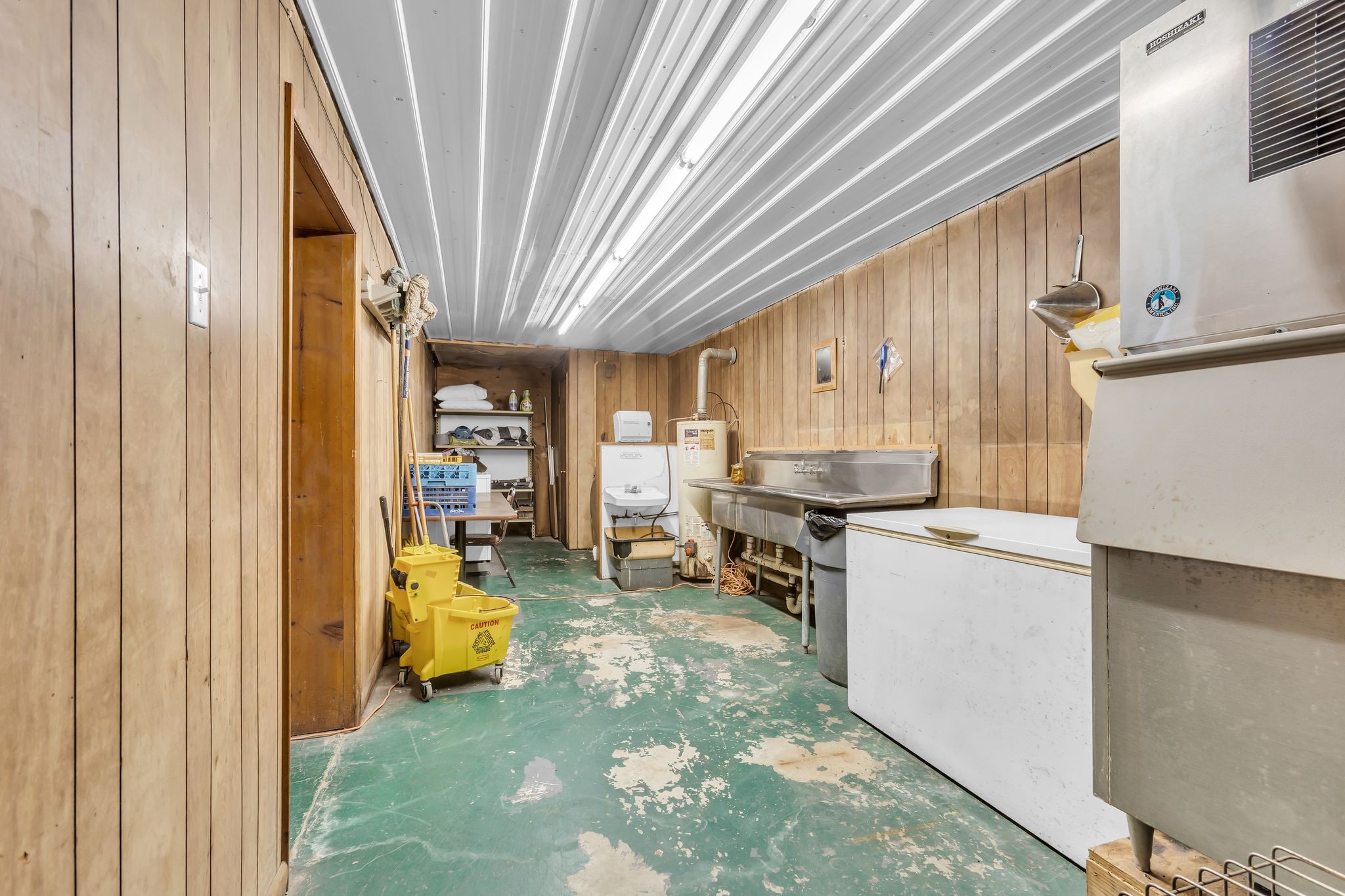 1271 Highway 50, E Centerville TN 37033
