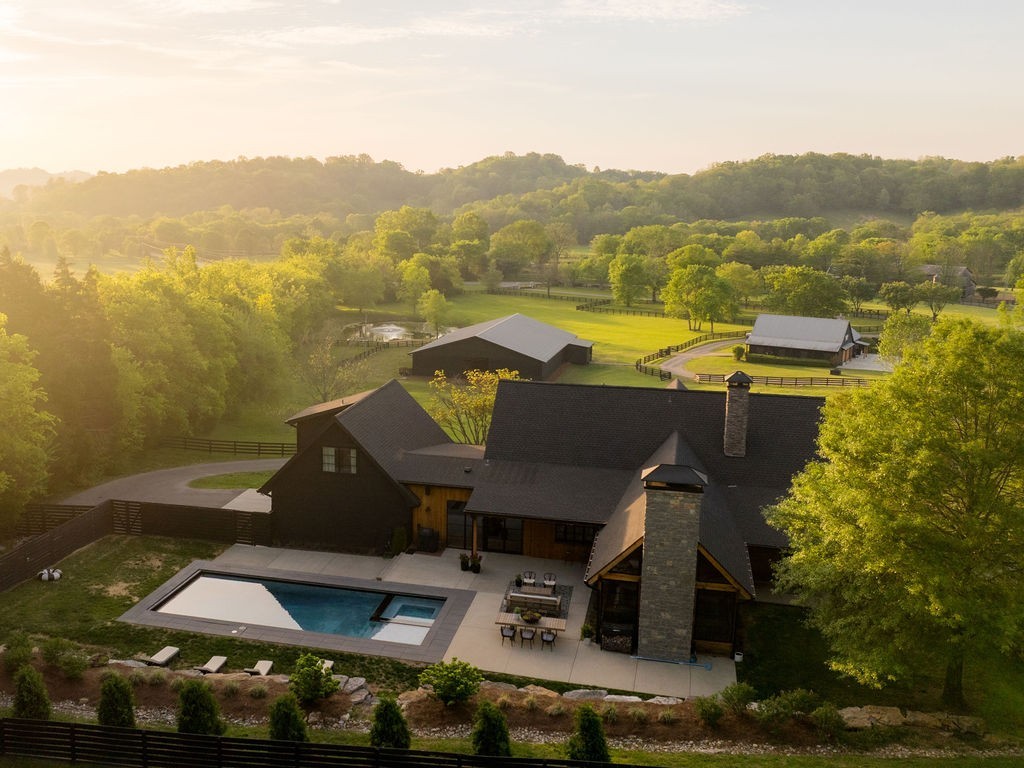 3636 Bear Creek Road Thompsons Station TN 37179