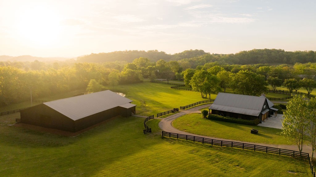 3636 Bear Creek Road Thompsons Station TN 37179
