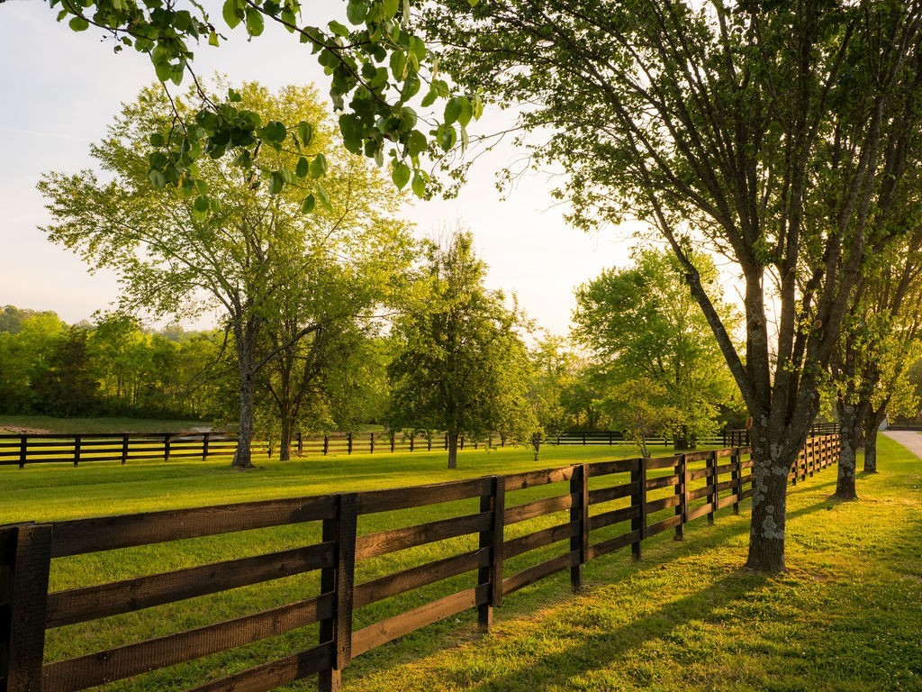 3636 Bear Creek Road Thompsons Station TN 37179