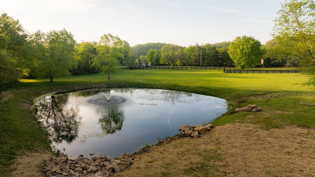 3636 Bear Creek Road Thompsons Station TN 37179