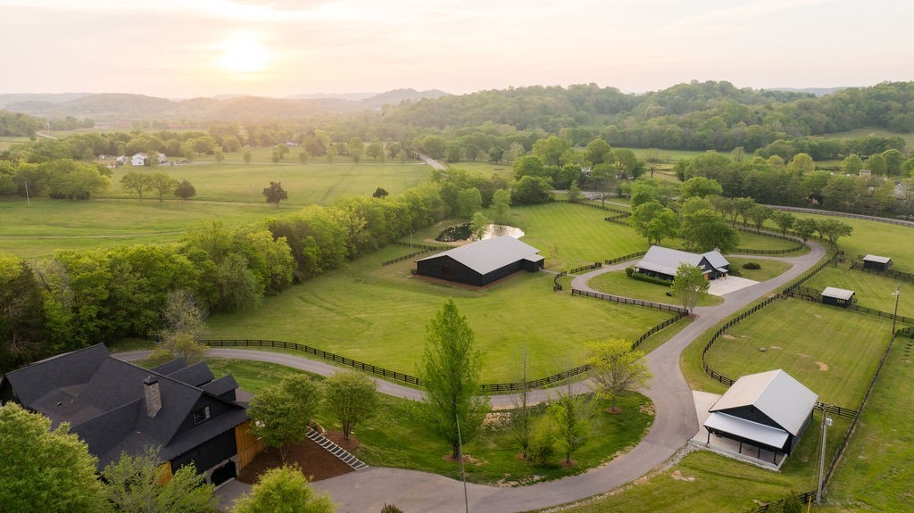 3636 Bear Creek Road Thompsons Station TN 37179