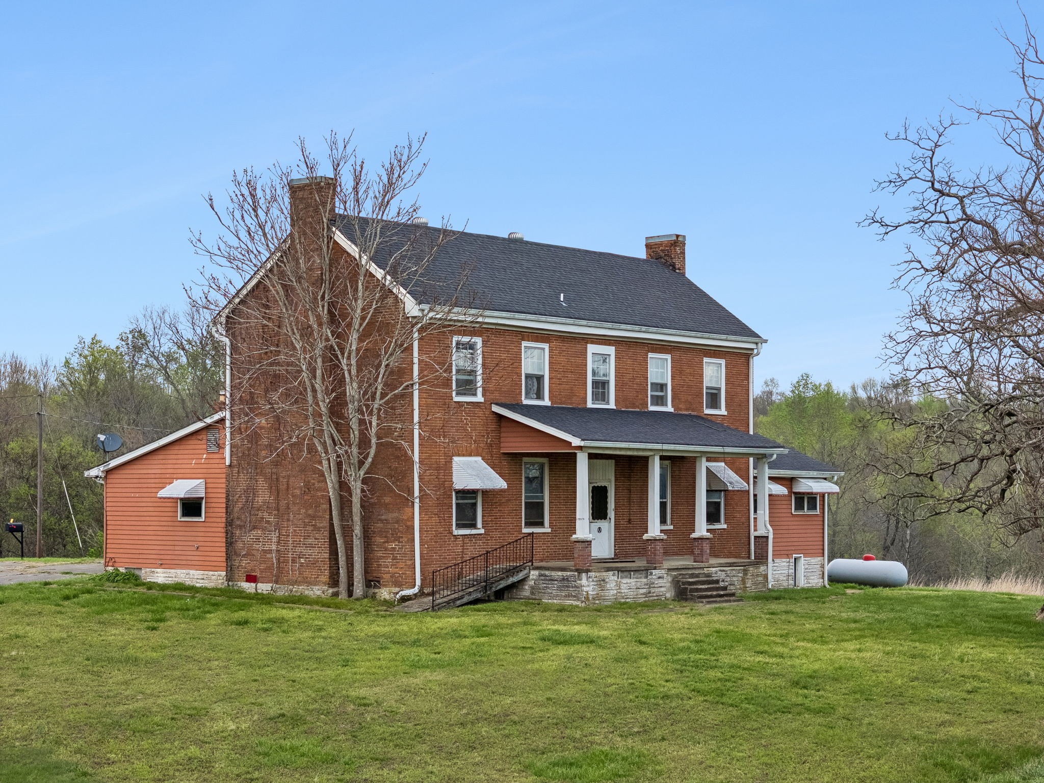 857 Davenport Road Cumberland City TN 37050