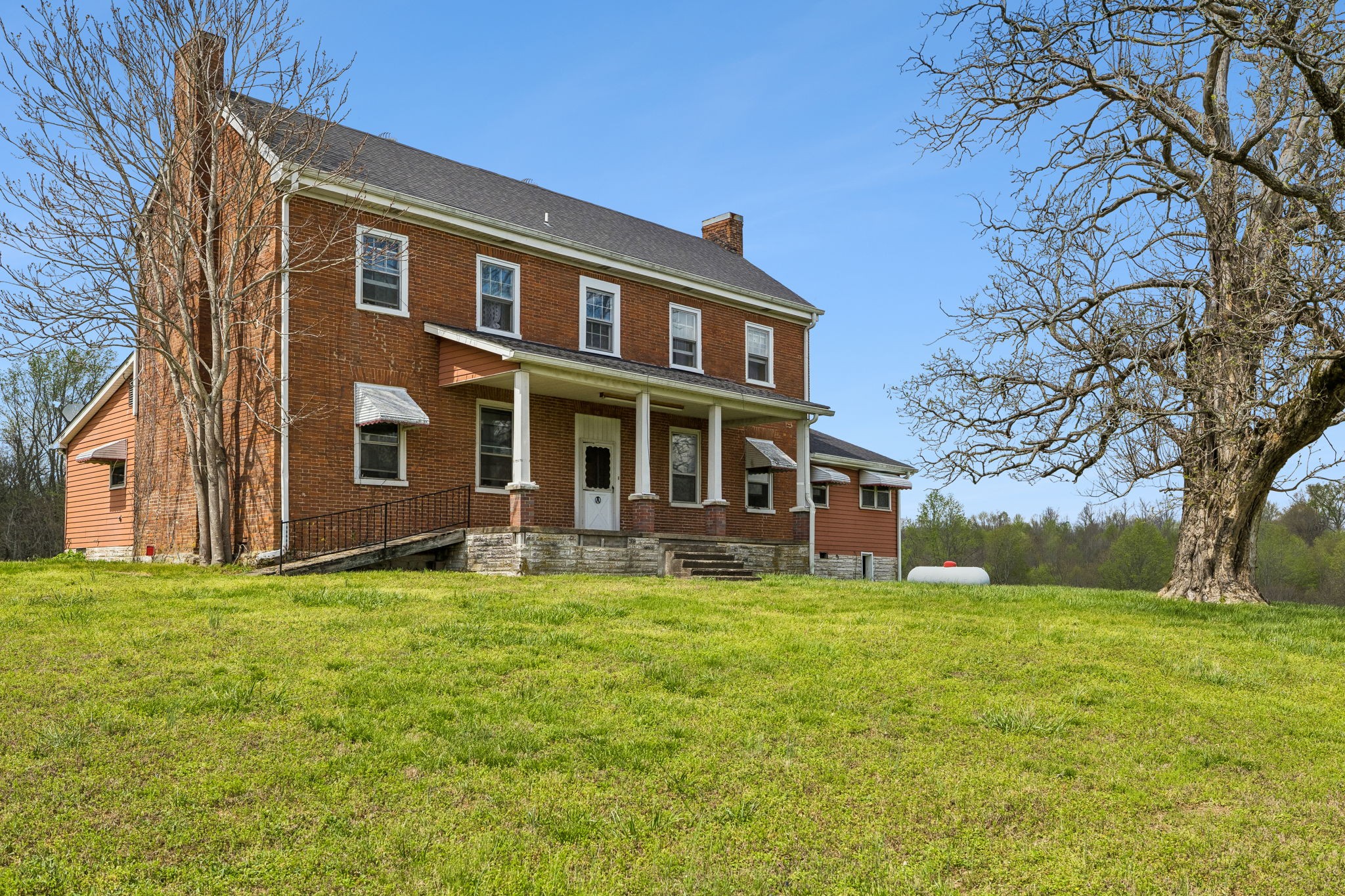 857 Davenport Road Cumberland City TN 37050