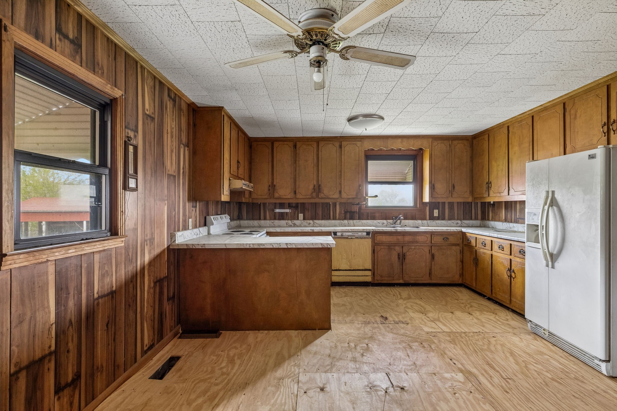 857 Davenport Road Cumberland City TN 37050