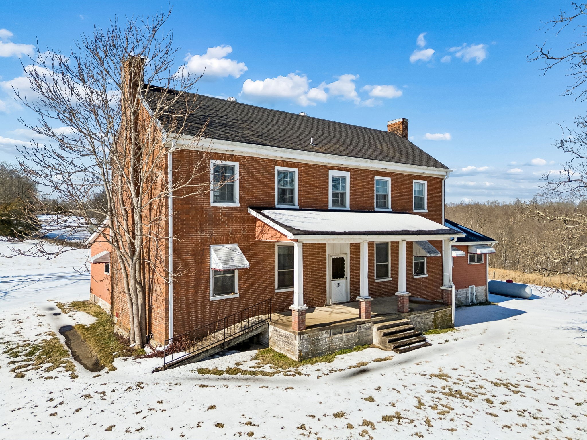 857 Davenport Road Cumberland City TN 37050