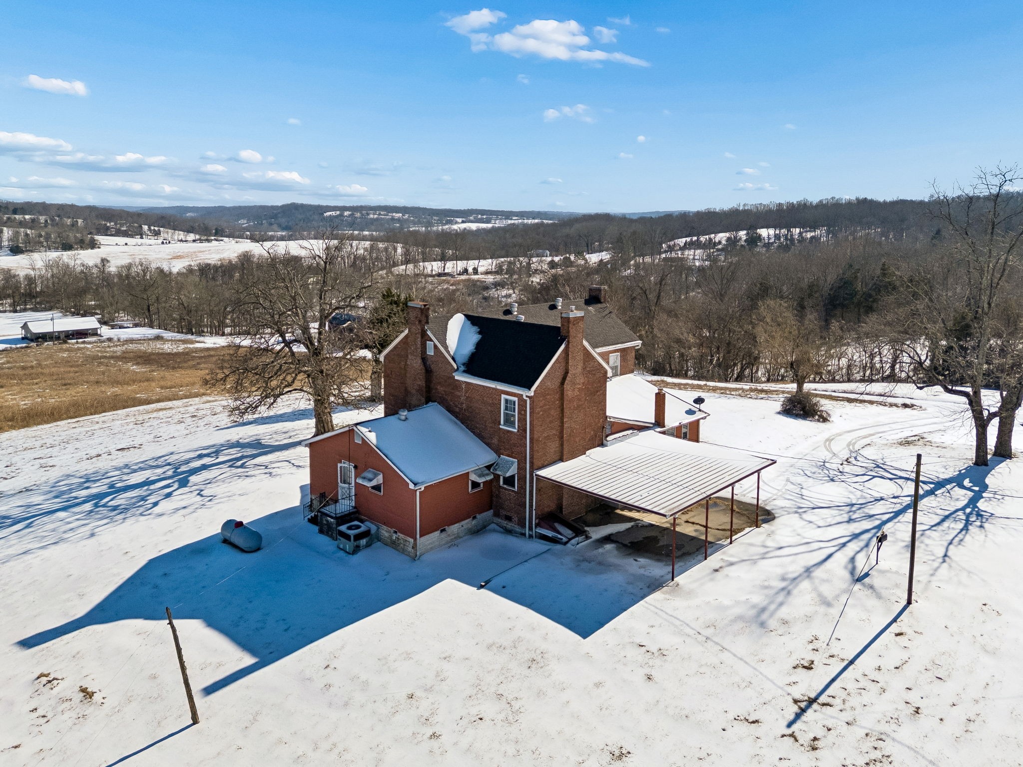 857 Davenport Road Cumberland City TN 37050