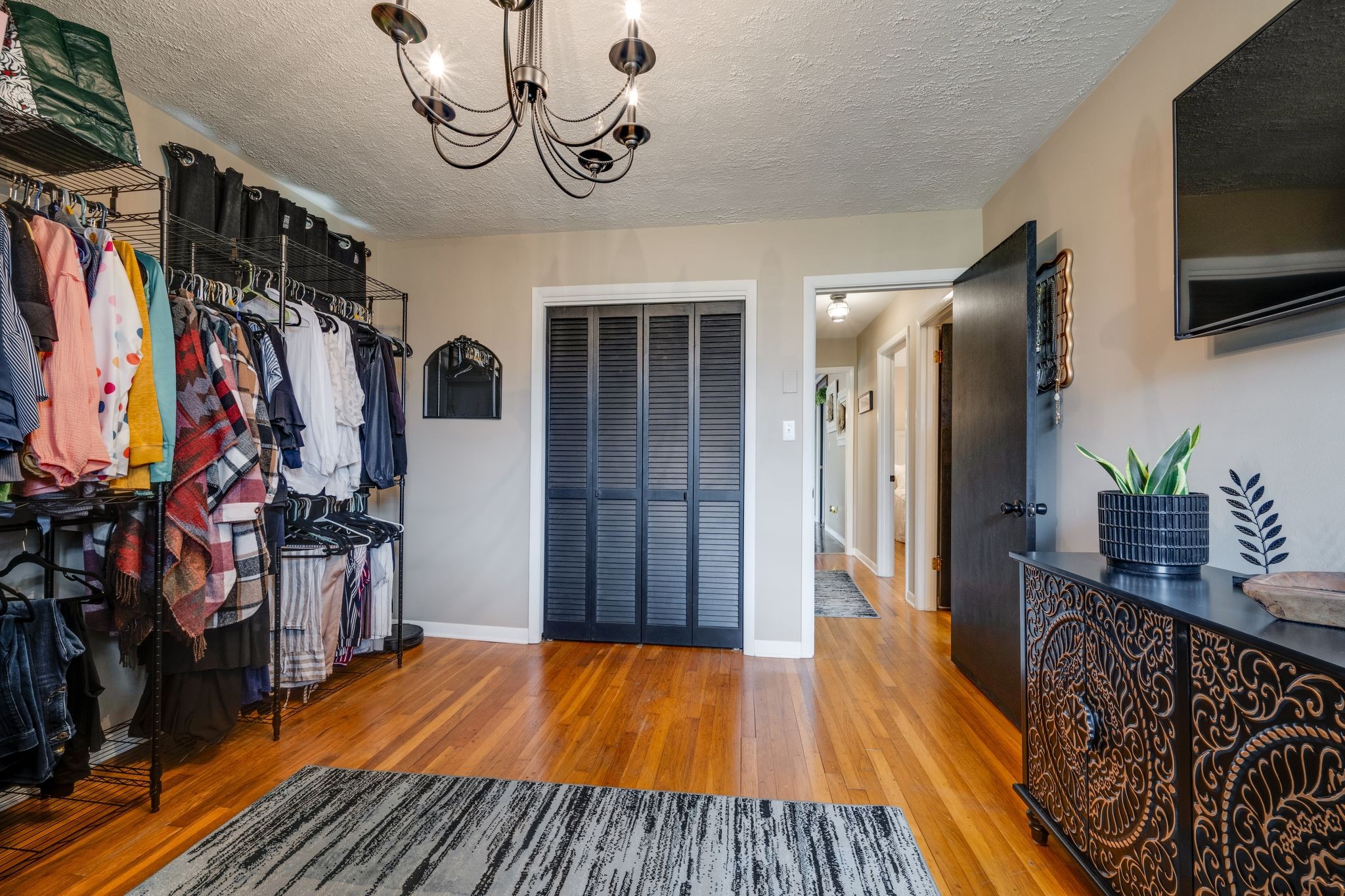 6708 Highway 100 Bon Aqua TN 37025