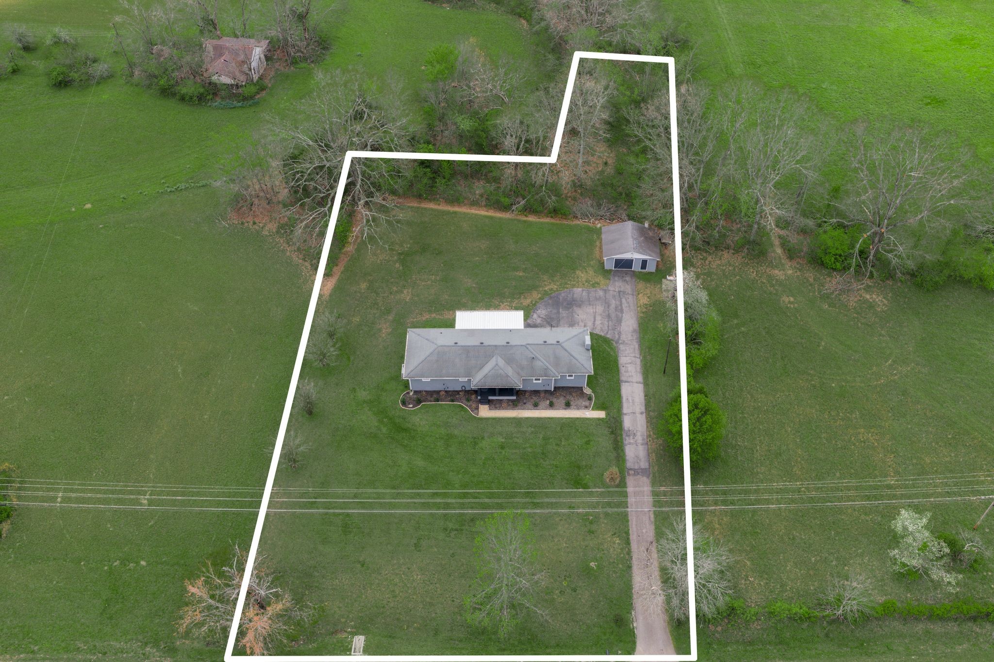 6708 Highway 100 Bon Aqua TN 37025