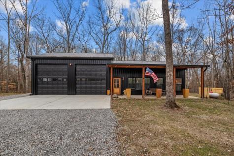 724 Coaling Road Charlotte TN 37036