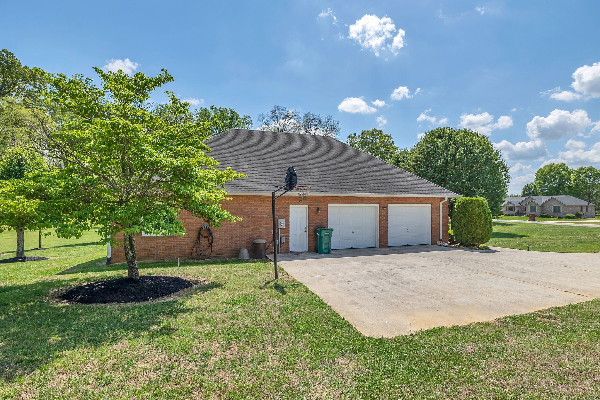 178 Sugar Leaf Circle Winchester TN 37398