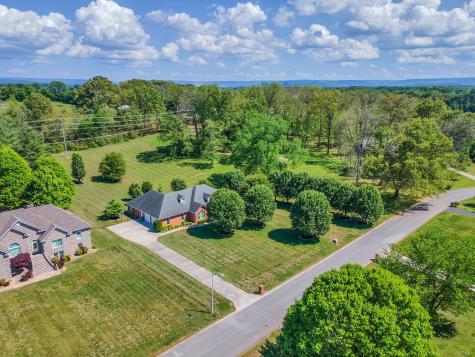 178 Sugar Leaf Circle Winchester TN 37398
