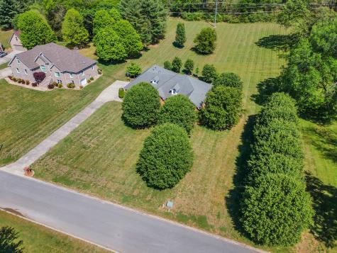 178 Sugar Leaf Circle Winchester TN 37398