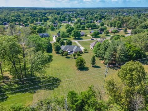 178 Sugar Leaf Circle Winchester TN 37398