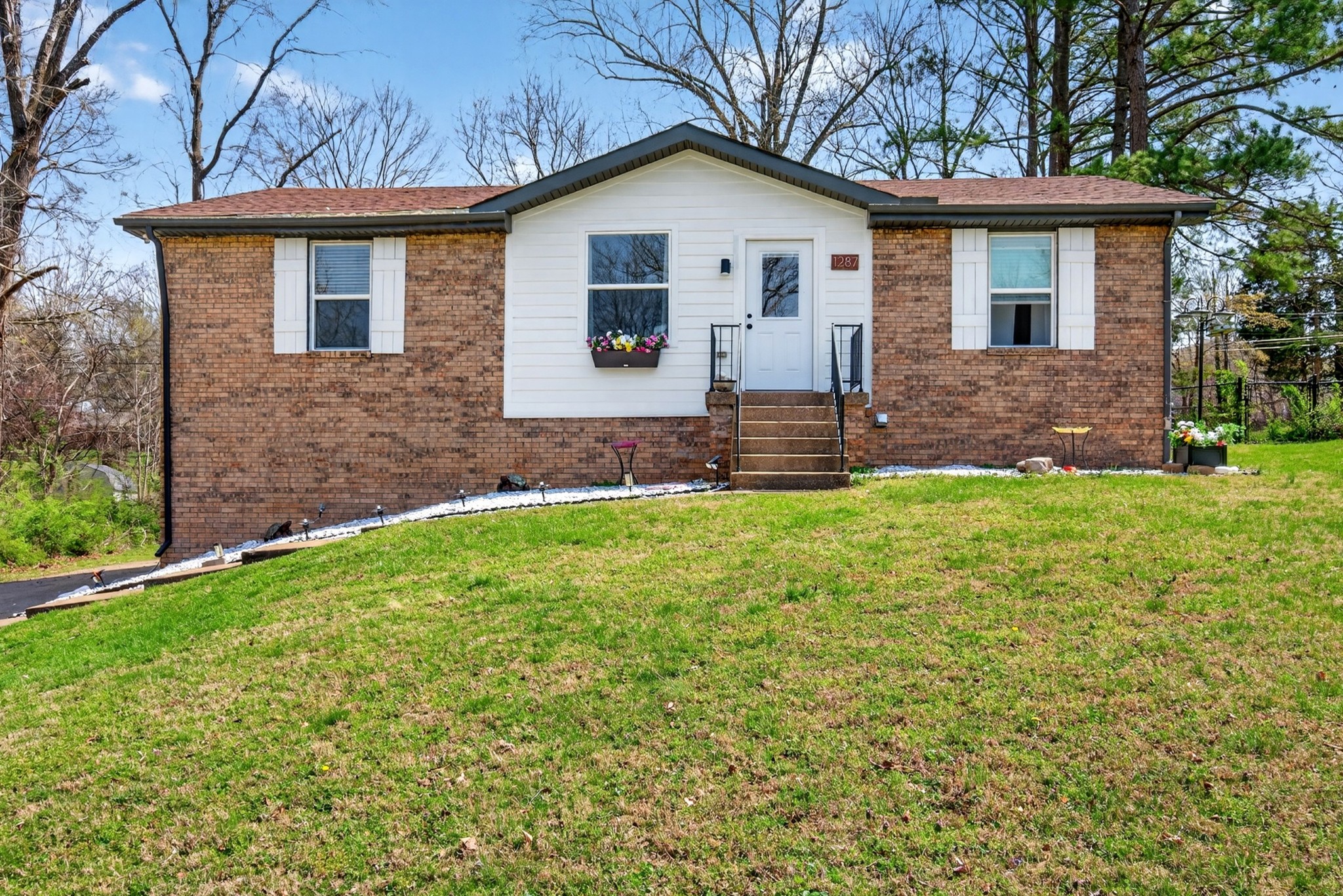 1287 Jostin Drive Clarksville TN 37040
