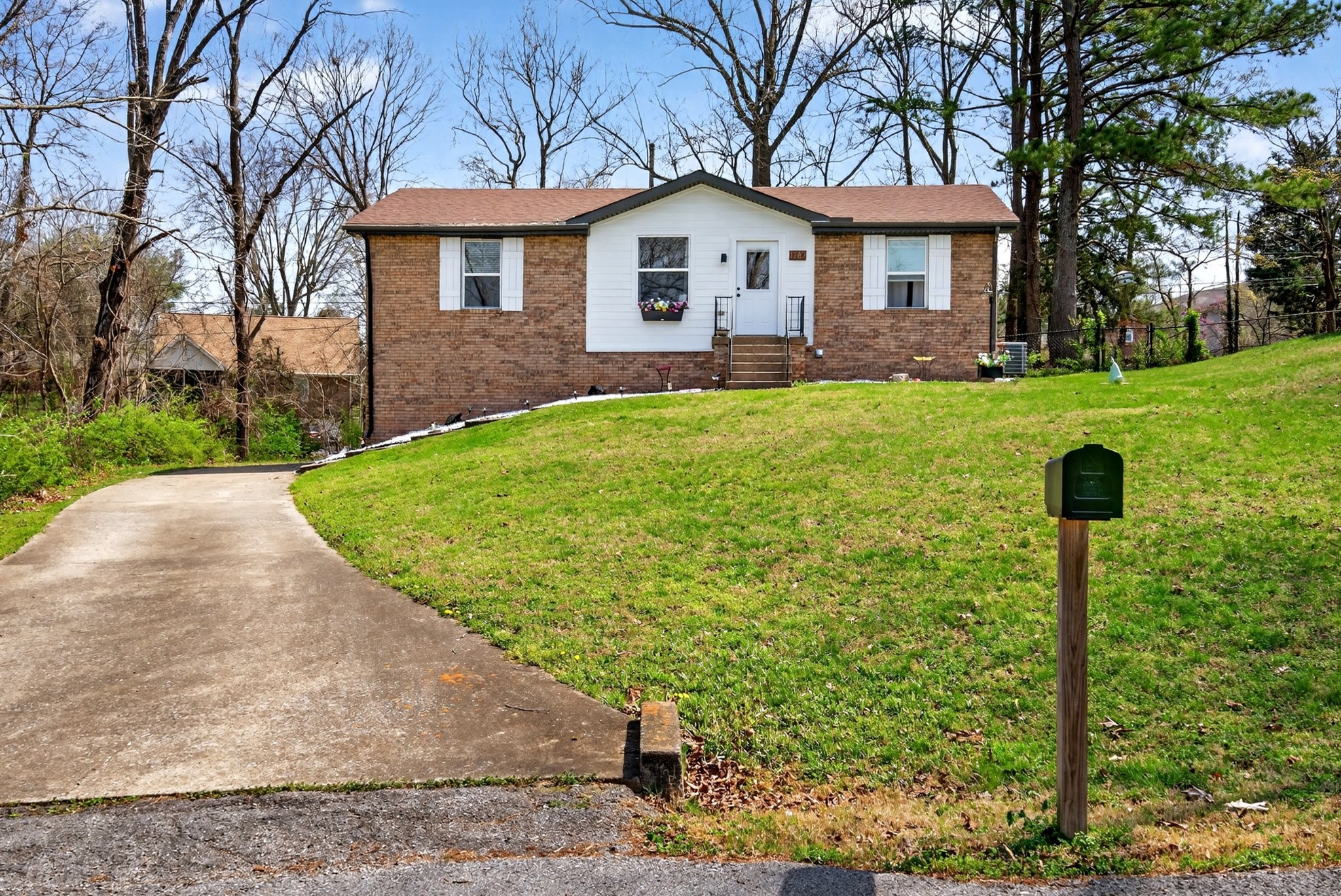 1287 Jostin Drive Clarksville TN 37040