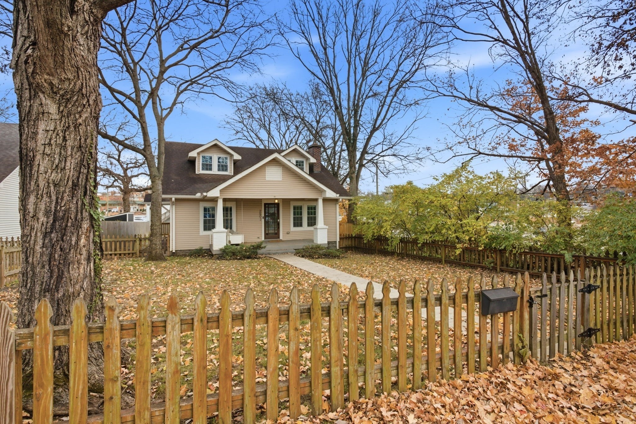 2502 Trevecca Avenue Nashville TN 37206