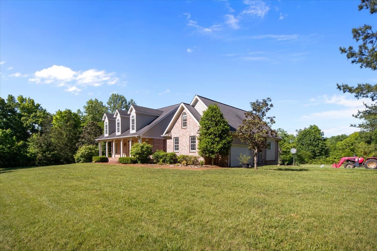 2440 Maple Grove Road Dickson TN 37055