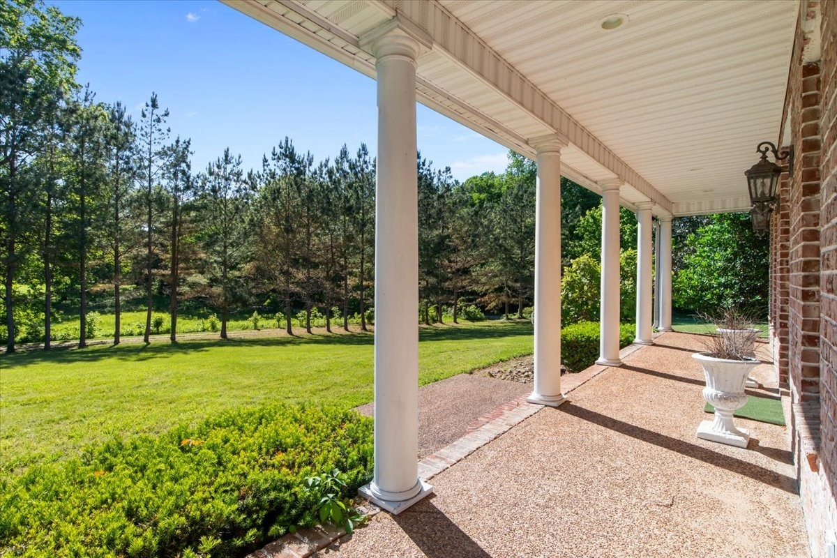 2440 Maple Grove Road Dickson TN 37055