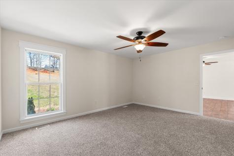 2789 Highway 12, N Chapmansboro TN 37035