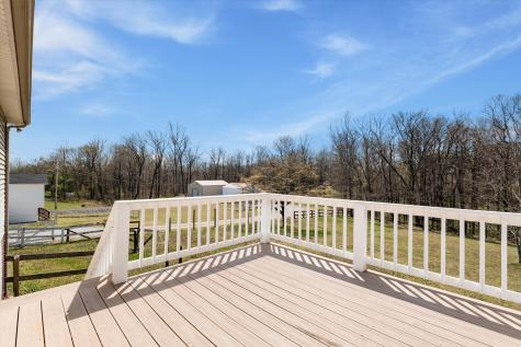 2789 Highway 12, N Chapmansboro TN 37035