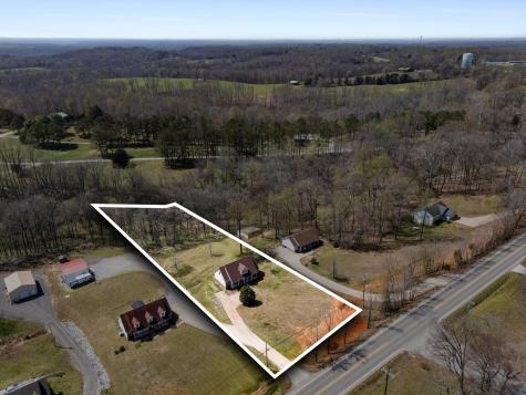 2789 Highway 12, N Chapmansboro TN 37035