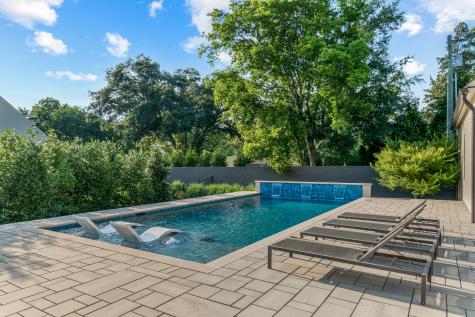 3960 Woodlawn Drive Nashville TN 37205