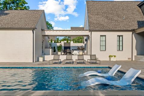 3960 Woodlawn Drive Nashville TN 37205