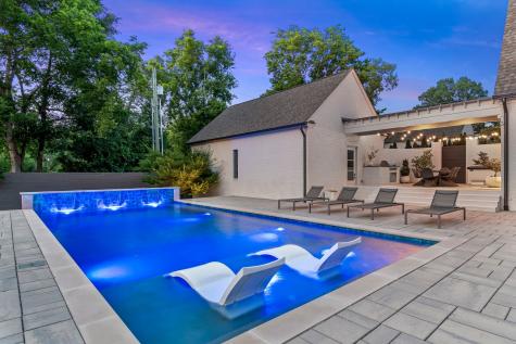 3960 Woodlawn Drive Nashville TN 37205