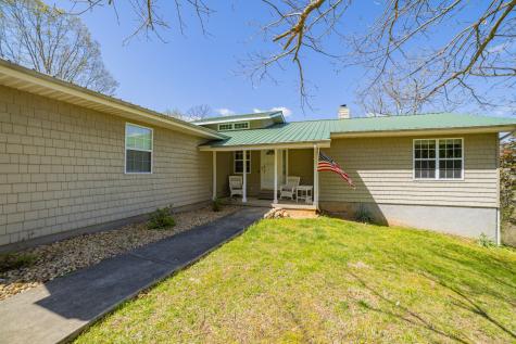 1927 Laurel Lake Drive Monteagle TN 37356