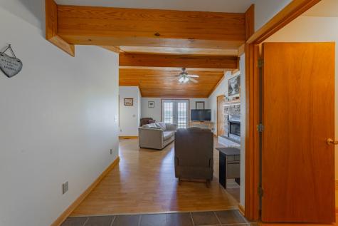 1927 Laurel Lake Drive Monteagle TN 37356