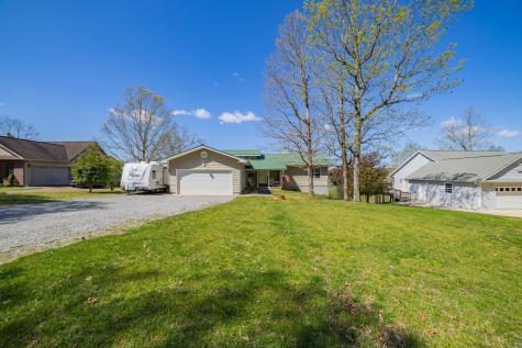1927 Laurel Lake Drive Monteagle TN 37356