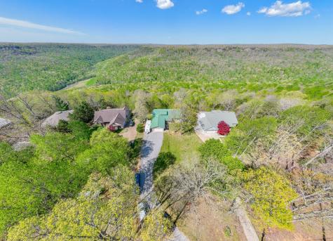 1927 Laurel Lake Drive Monteagle TN 37356