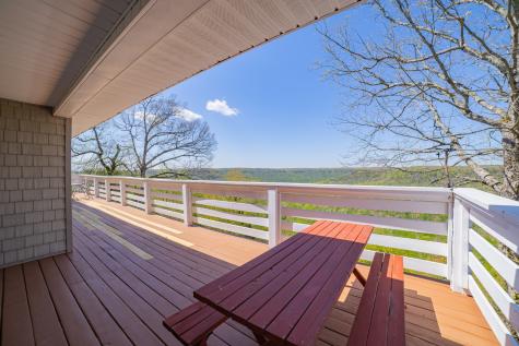 1927 Laurel Lake Drive Monteagle TN 37356