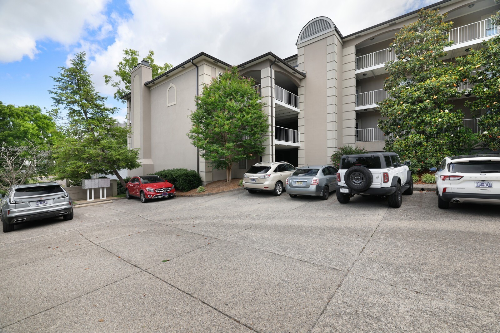 201 Rose Hall Nashville TN 37212