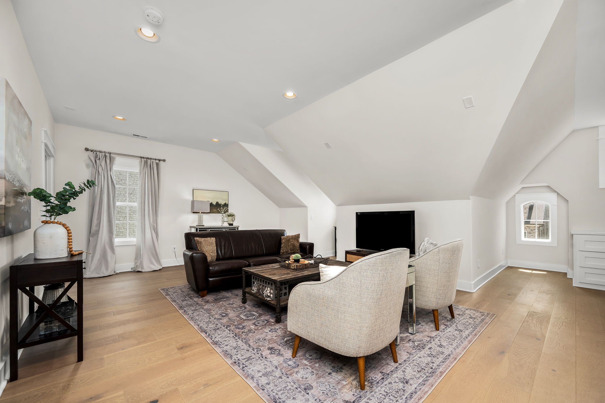 2119 White Poplar Court Murfreesboro TN 37130