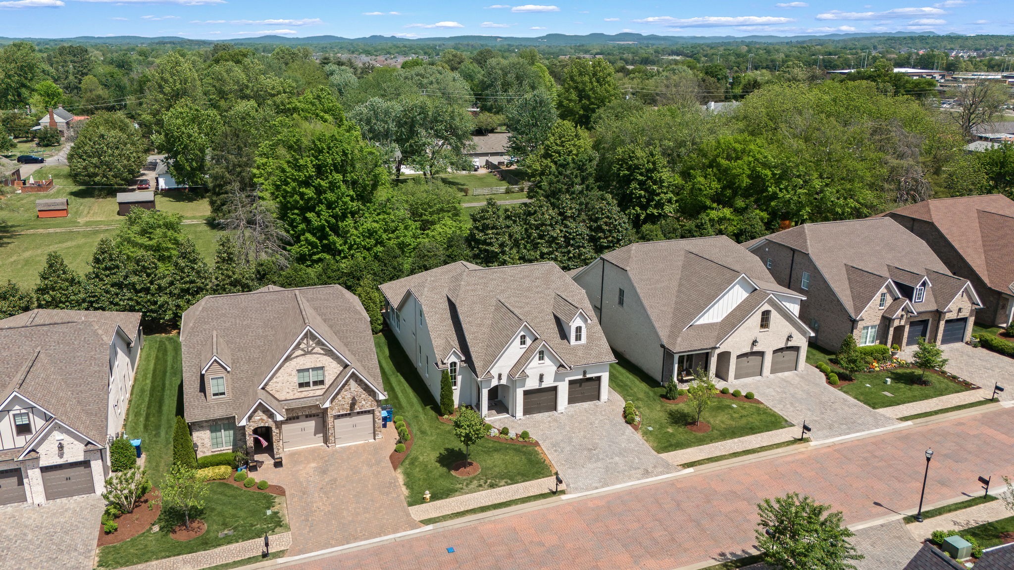 2119 White Poplar Court Murfreesboro TN 37130