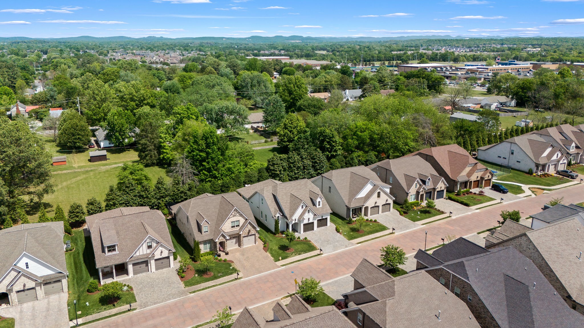 2119 White Poplar Court Murfreesboro TN 37130