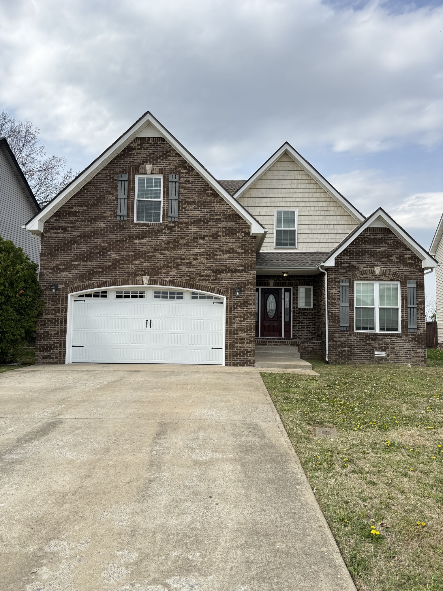 715 Ellie Nat Drive Clarksville TN 37040