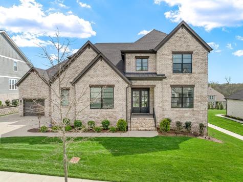 3313 Sarah Bee Lane Thompsons Station TN 37179