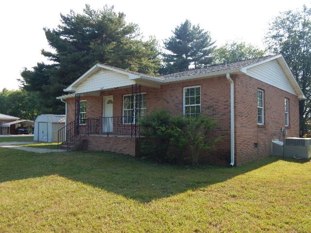 819 Luttrell Avenue Smithville TN 37166