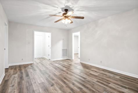 1214 Peachers Mill Road Clarksville TN 37042