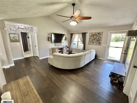 2463 Dinky Lane Murfreesboro TN 37129